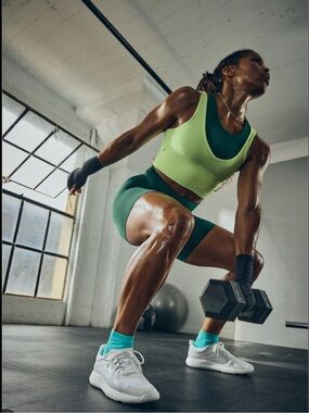 Lululemon strongfeel train sneakers